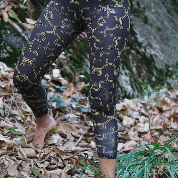 Shipibo-Konibo Kenè Ayahuasca Leggings- Yoga leggings, tribal pants, geometrically-decorated leggings, Shipibo vibrational design.