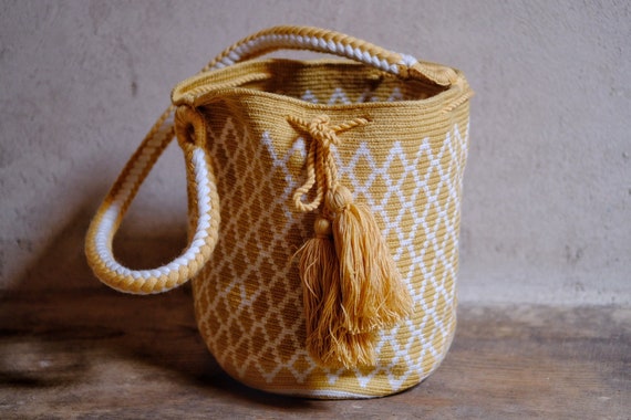 Mochila Wayuu Beige E Bianca Con Asa. Bolso Crochet Premium Bolso Boho Chic De Colombia. Etsy UK