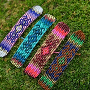 MOJOJOY BRACELET. Inga-Kamëntša natives beaded bracelet, design representing native symbology. Boho bracelet from Putumayo.