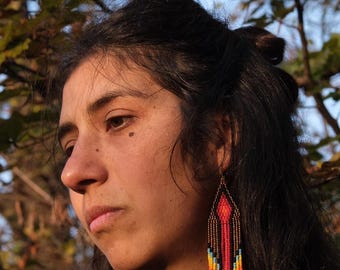PENDIENTES WALKA. Pendientes largos bohemios con cuentas, arte nativo, colgantes tribales, pendientes chamánicos indígenas. Pendientes de moda boho chic.