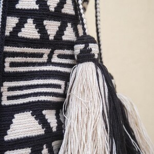Borsa Wayuu Mochila bianca e nera, tracolla all'uncinetto, Boho Chic image 7