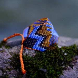 Bracciale con linea INTI. Bracciale a fascia di perline di semi Inga, braccialetto boho chic, gioielli nativi della Colombia. image 8