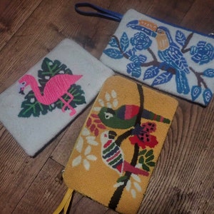 Pochette Wayùu, estojo touftig feito à mão, estilo boho chic, bolsa de maquiagem, estojo de beleza com desenho de pássaros.