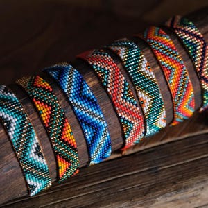 Braccialetto di perline Inga, simboli sacri, gioielli boho chic regolabili