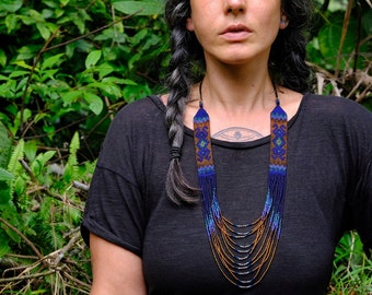 Kraag MOJOJOY. Inga kralenketting die de vruchtbaarheid symboliseert.Boho chique blauwe ketting, verstelbare lengte, inheemse kunst uit Colombia.