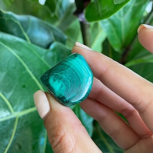 Natural Malachite Stone, Malachite Tumbled Stones