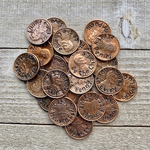 Centavos personalizados estampados a granel, frases con palabras, centavo con nombre estampado a mano, recuerdo de boda con diseño personalizado, regalo personalizado