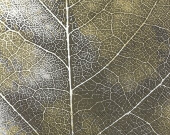 Natural Leaves 3-ply 20 Paper Napkins 33x 33cm luncheon size Lilac