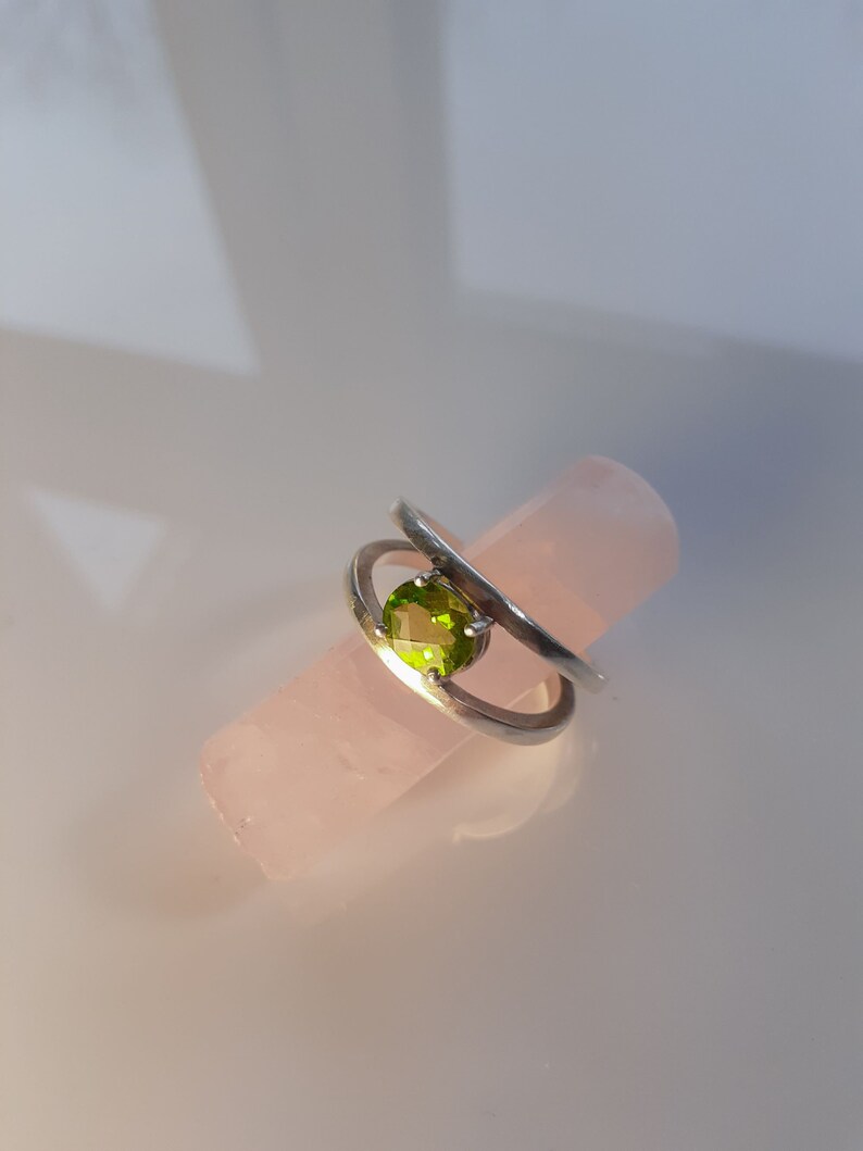 Sterling silver ring with peripine stone Silver ring with faceted peridot