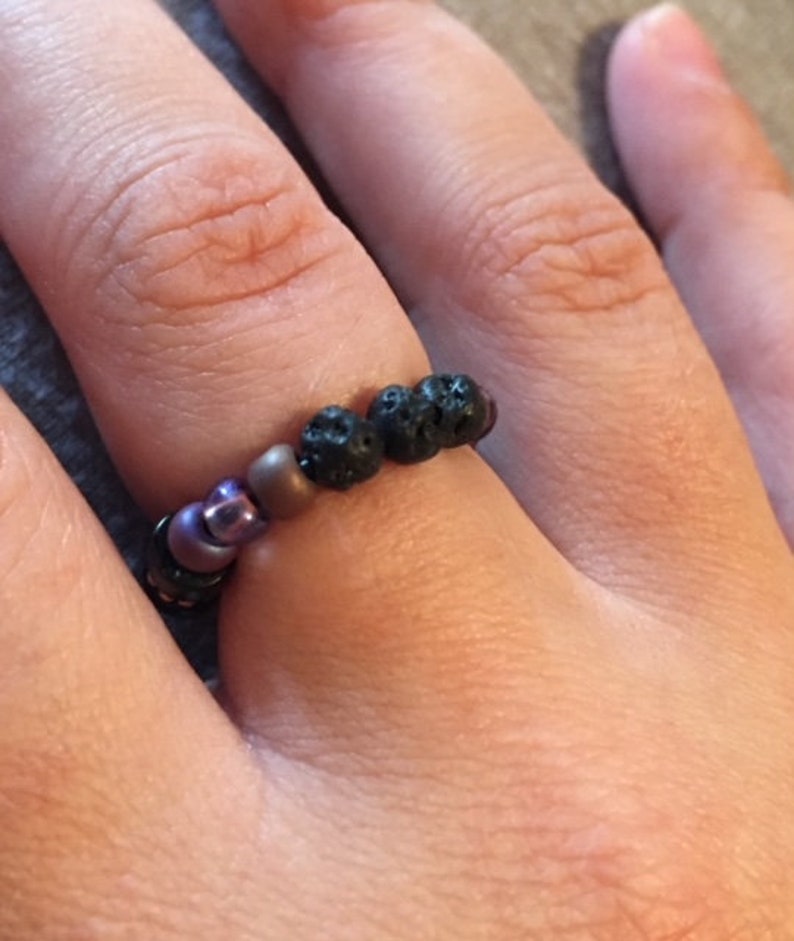 Anillo apilable difusor de aceite esencial Conjunto de 3 -- Anillos de aromaterapia -- Lava natural y piedras preciosas imagen 6