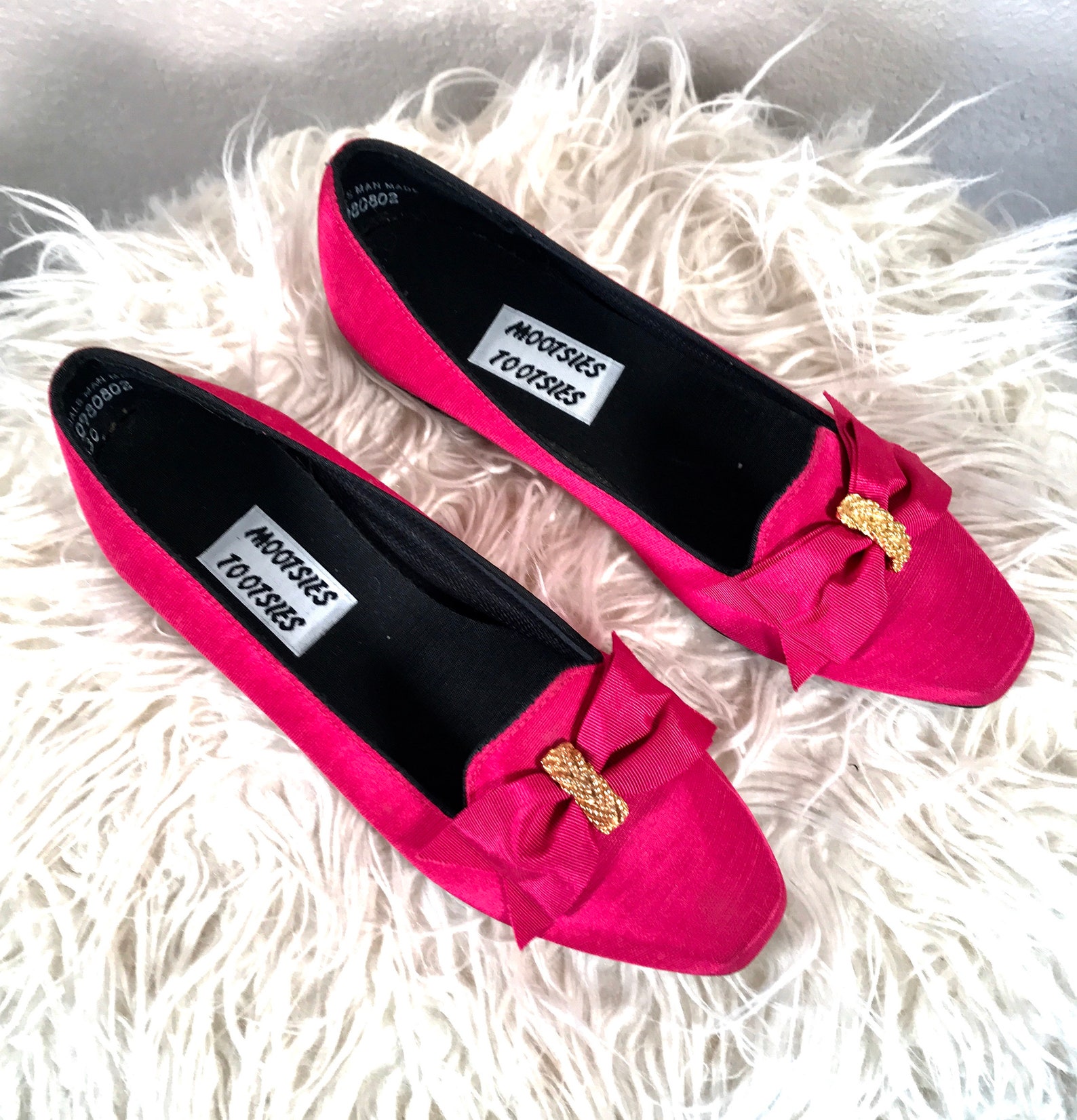 80s fuchsia satin ballet flats / vintage hot pink shoes