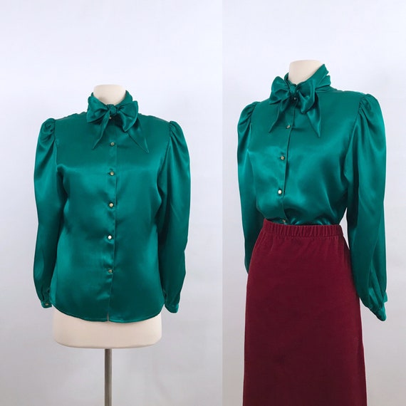 green silky pussy bow blouse | 70s vintage