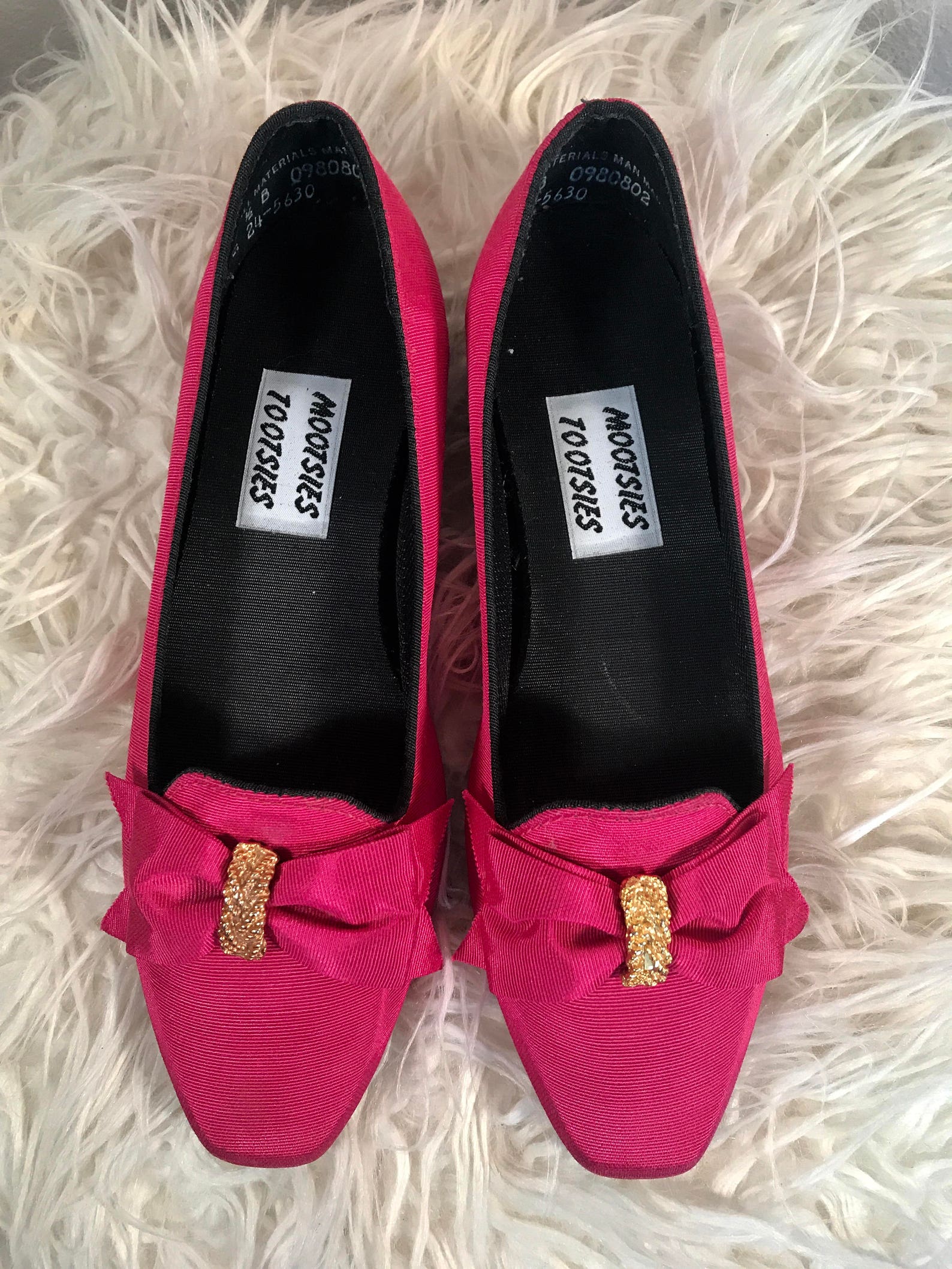 80s fuchsia satin ballet flats / vintage hot pink shoes