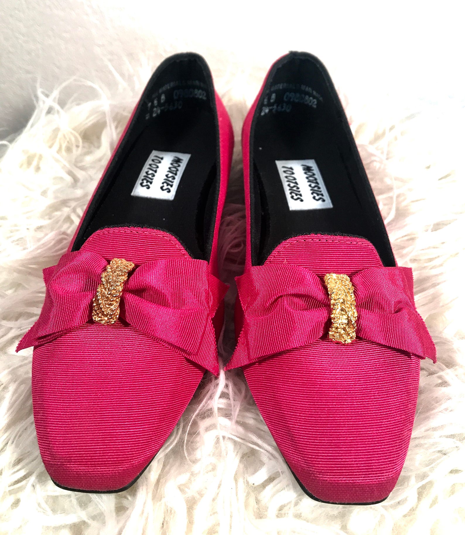 80s fuchsia satin ballet flats / vintage hot pink shoes