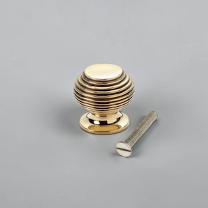 30mm Solid Aged Brass Heavy Beehive Cupboard Door Knobs Handles Drawer Knob