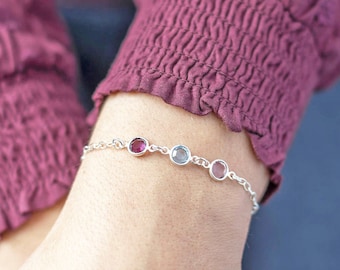 Family birthstone link bracelet