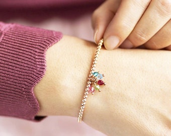 Beaded charm bracelet with family birthstones