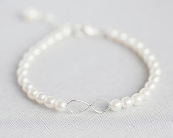 Sterling silver infinity pearl bracelet