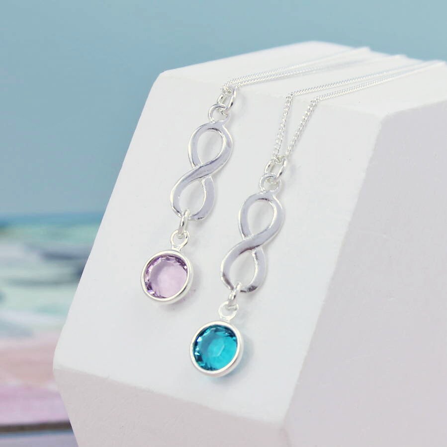 Collana con incisione Infiny in rame/argento sterling 925 con pietra portafortuna personalizzata con nome, iniziale e lettere