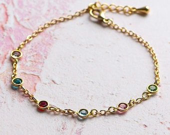 Gold mini family birthstone bracelet