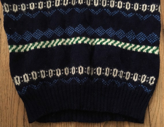 Vintage 1970s-80s 100% Shetland Wool V-Neck Pullo… - image 5
