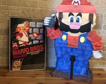 Super Mario ! Piñata 🔨🔨 - Zoey's Bakehouse