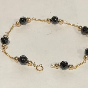 Brand New 14k Gold Beads w/Black Onyx Beads Bracelet