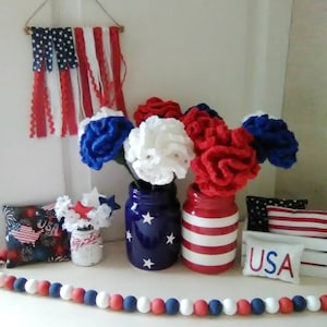 Crochet fourth of July, patriotic decor, crochet carnations, tiered tray decor, fourth of July decor, memorial day