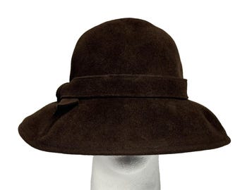 Christine A. Moore Fur Felt Hat Bow & Wired Brim Brown Derby Cloche by