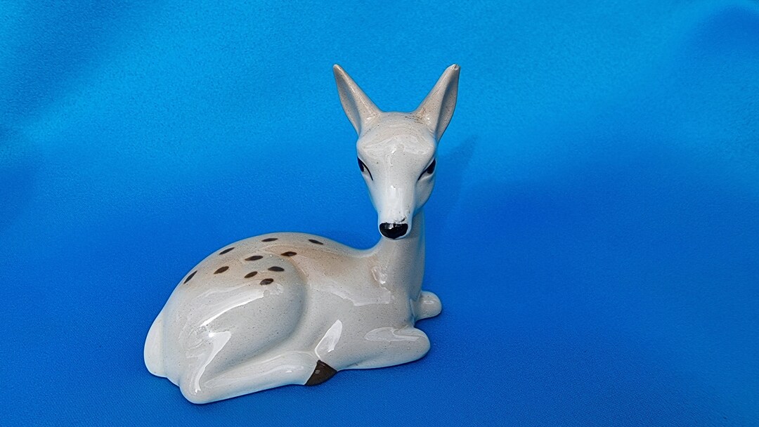 Szeiler, Deer Figurine, Porcelain Deer Figurine, Small Deer Figurine