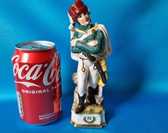 Porcelain soldiers figure, pottery soldiers figurine, vintage soldiers figurine, hand painted soldiers, hand Made soldiers, soldiers statue
