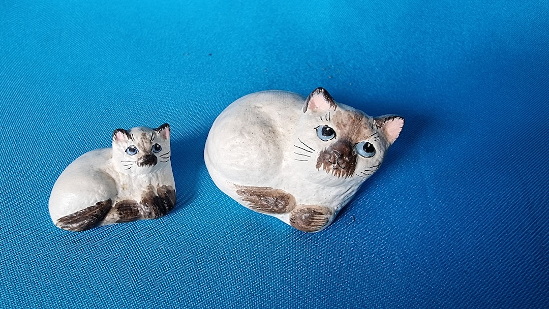 Small Cat Figure, Cat Figurine, Ceramic Cat Figurine, Porcelain Cat