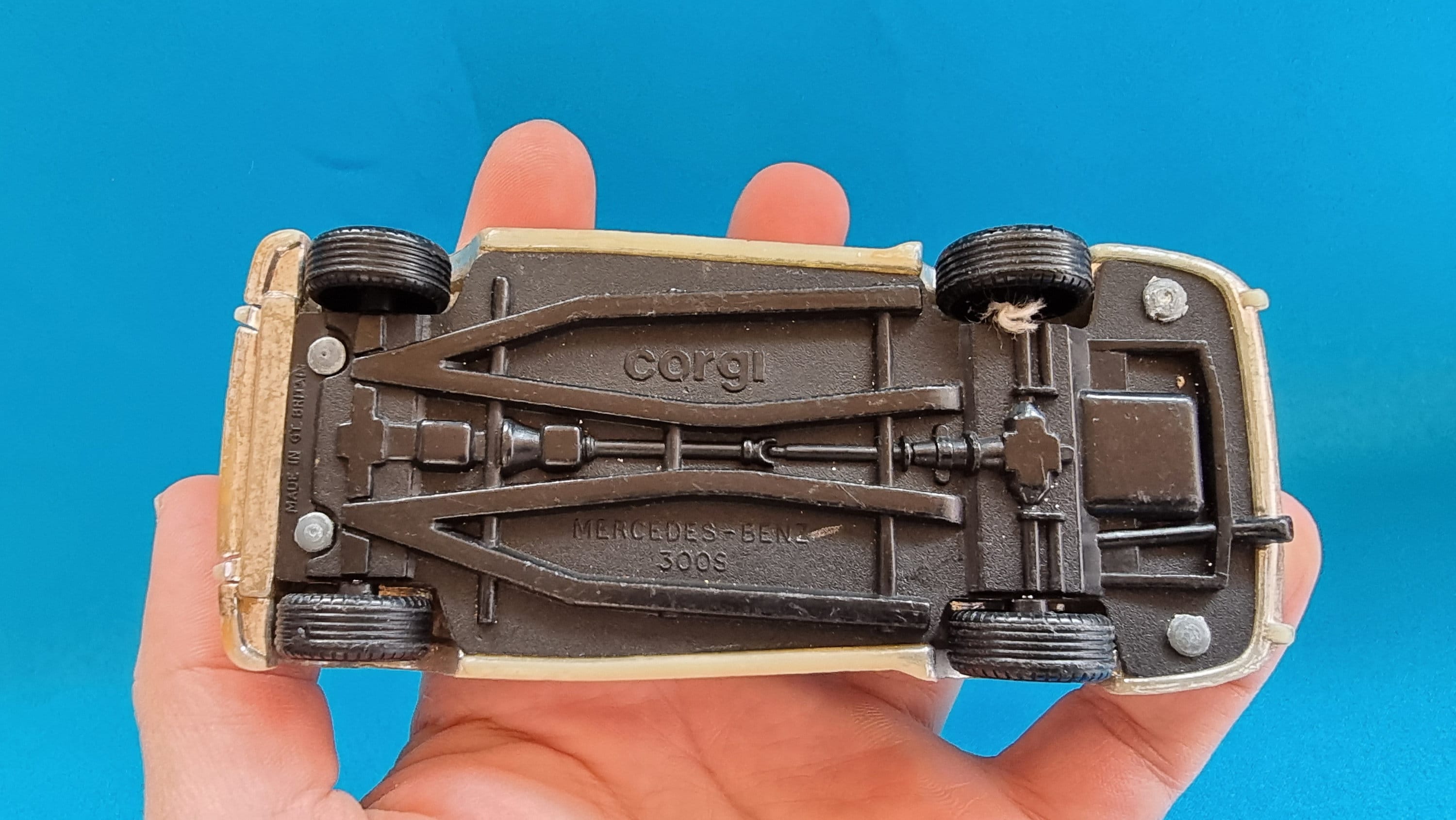 Corgi mercedes benz 300s hotsell