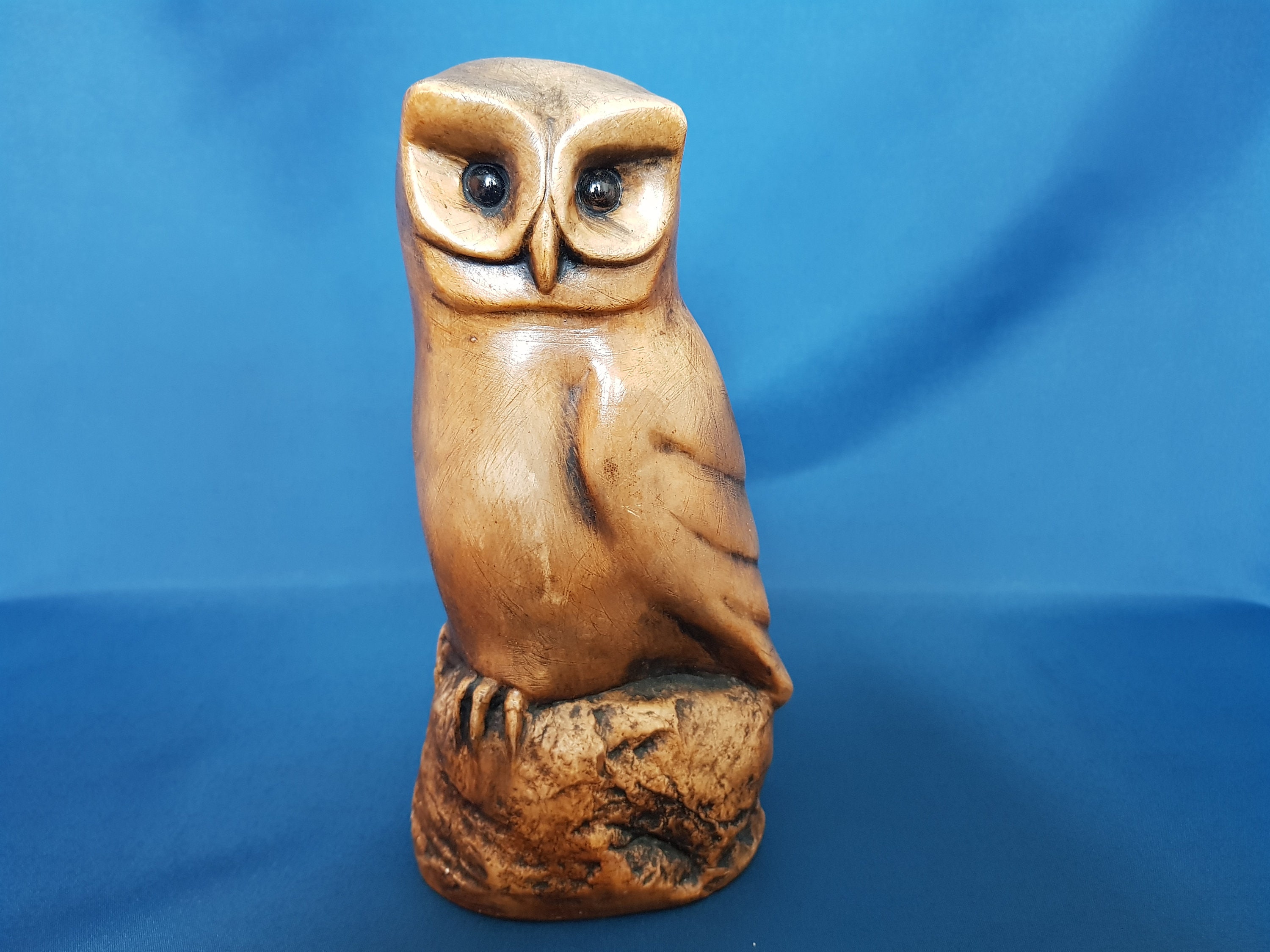 Vintage Heavy Resin Owl Figurine: Carved Animal Statue