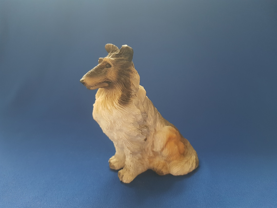 Lassie Dog Figure, Dog Figurine, Resin Dog Figurine, Collie Dog
