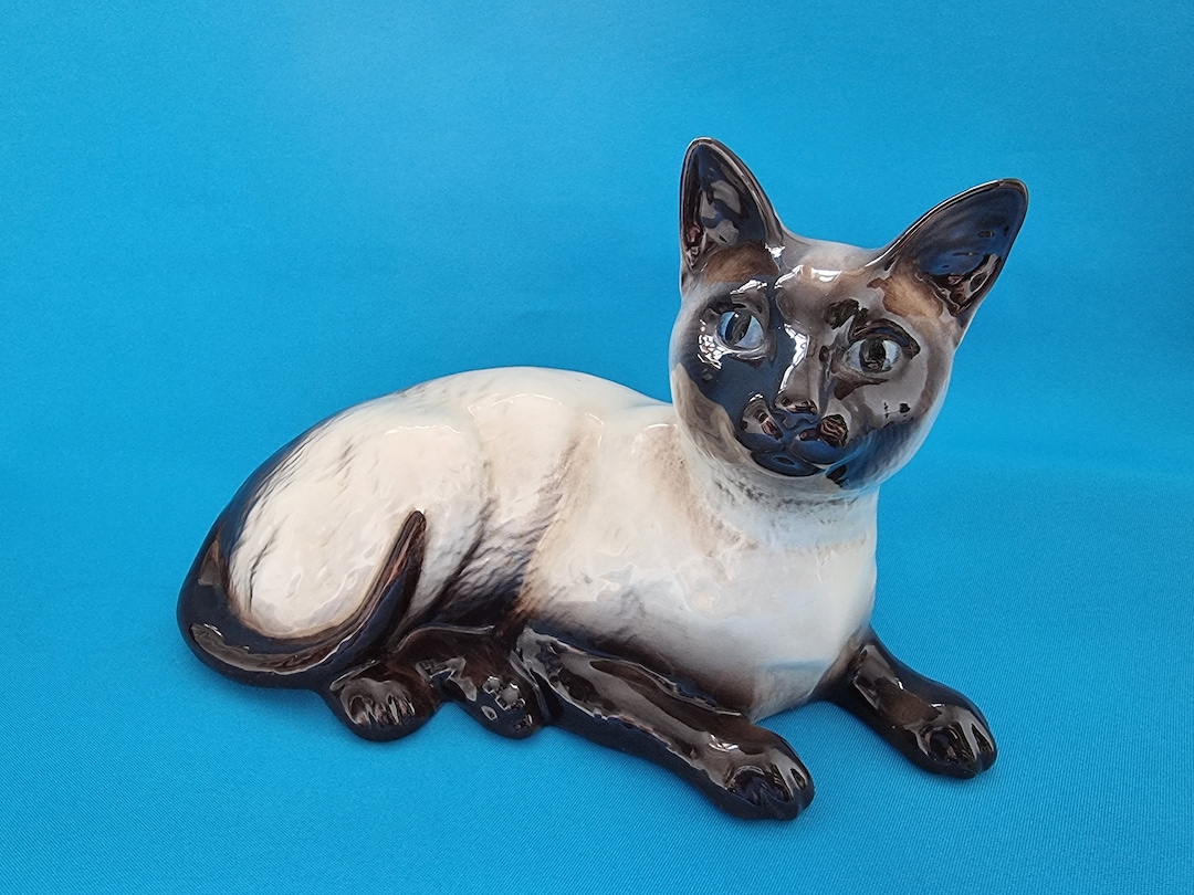 Siamese Cat Figurine, Cat Figurine, Siamese Cat, Porcelain Cat Figurine