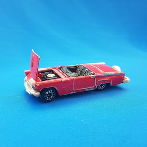 Vintage car models, matchbox toys, lesney toys, corgi toys, dinky  toys, matchbox cars, corgi cars, Ford Thunderbird, Ford model, red cars