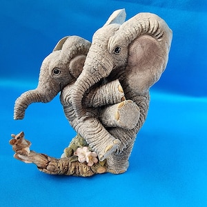 Tuskers Elephant Figurine: Vintage Lovers Figurine