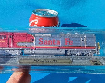 【デルプラド】アメリカ F45 Santa Fe 100 Vintage F45 Santa Fe Train Model - Del Prado Locomotive - Etsy