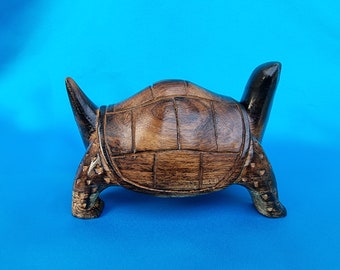 Wooden turtle, carved turtle figurine, turtle figurine, Wooden animal Figurine, turtle, animal Figurine