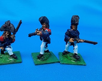 Miniature soldiers, metal soldiers, vintage soldiers figurine, lead soldiers