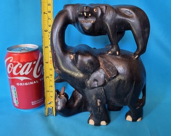 Vintage wooden Elephant, wooden Elephant figure, carved Elephant Figurine, Elephant statue, solid Wood Elephant, solid Wood figurine