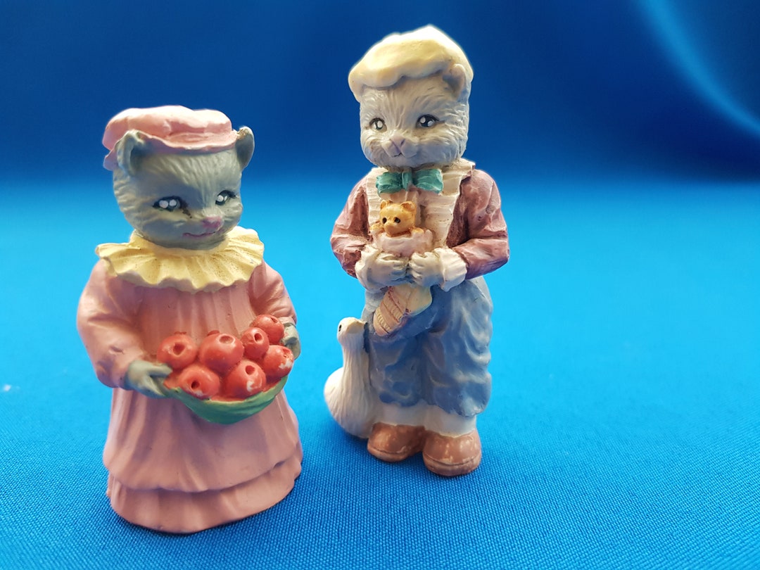 Resin Cat Figurine Cat Figurine Resin Figurine Small Cat Etsy