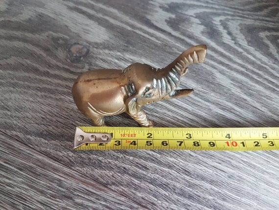 ヴィンテージ真鍮製象の置物：ミニチュア彫刻 - Etsy 日本