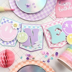 Happy Face High Chair Banner, one happy girl birthday, one happy babe banner, Happy Face Banner, Preppy party decor, ONE Happy Baby Banner