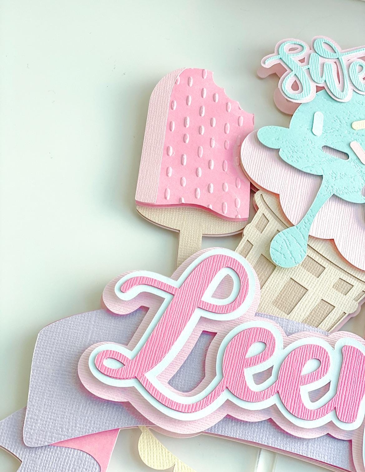 Ice cream cake topper