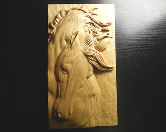 Placa decorativa de pared con imagen tallada en madera. Cabeza de caballo. Regalo perfecto.