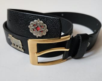 Vintage leren Appenzeller-riem, Zwitserse volkskunst, koedetail, 110 cm