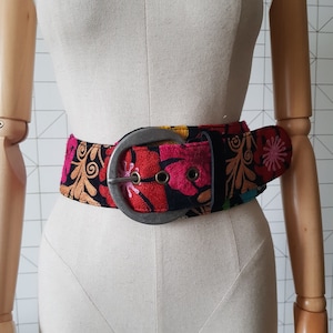 Vintage Lien & Giel Belt, Women belt, embroidered belt, flowers print wide belt, Decorative floral Belt, Wide Belt, Artistic Belt, gift