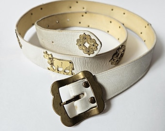 Vintage Zwitserse leren riem met koedetails, witte handgemaakte volksriem, 100 cm